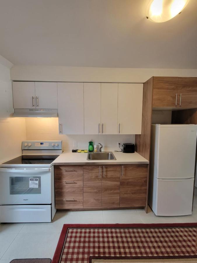 Full kitchen - Fast Wifi - Bar&Restaurants Hotel #4 Montréal Exterior foto